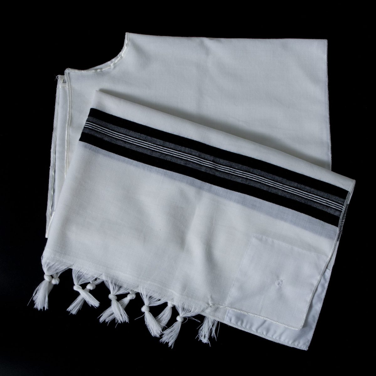 ⁦ציצית צמר קטן -מבית טליתניה - מידה 6⁩ – תמונה ⁦1⁩